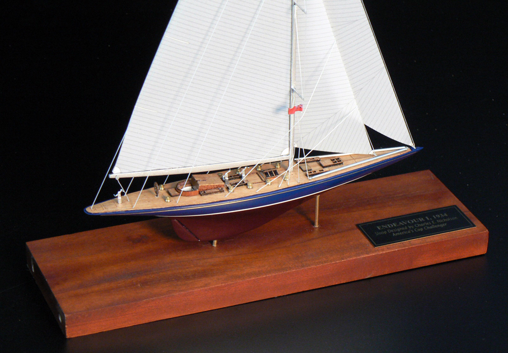 Desk Models - - Endeavour I 1934 - Abordage