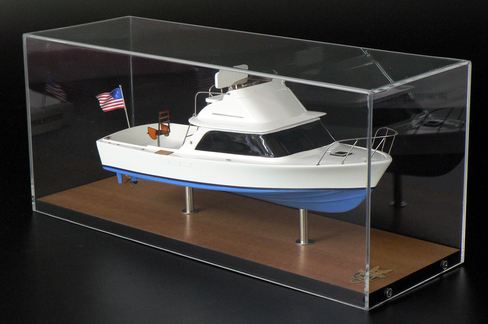 Desk Models - Bertram - Bertram 31 1961 - Abordage