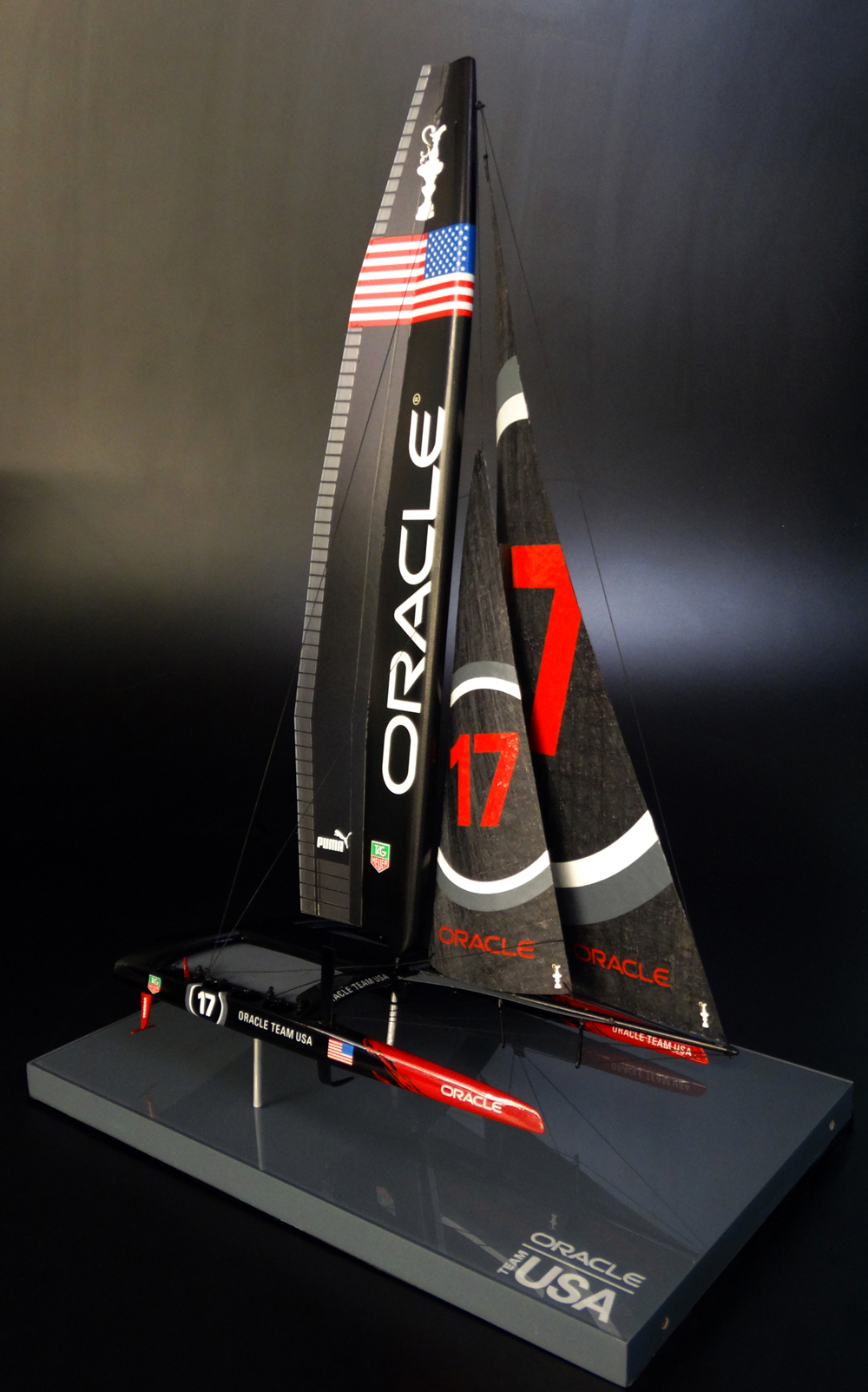 America's Cup Boats - ORACLE - ORACLE TEAM USA 17 - AC 72 - 2013 - Abordage