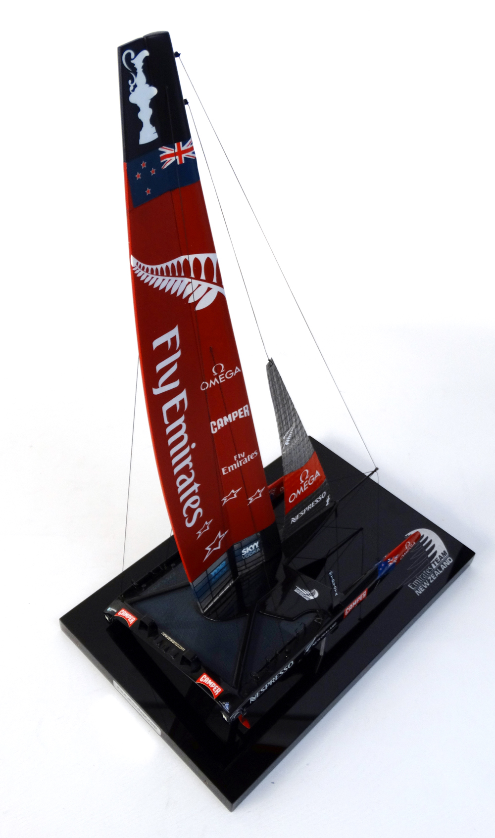 America's Cup Boats - - Emirates Team New Zealand - AC 72 - 2013 - Abordage