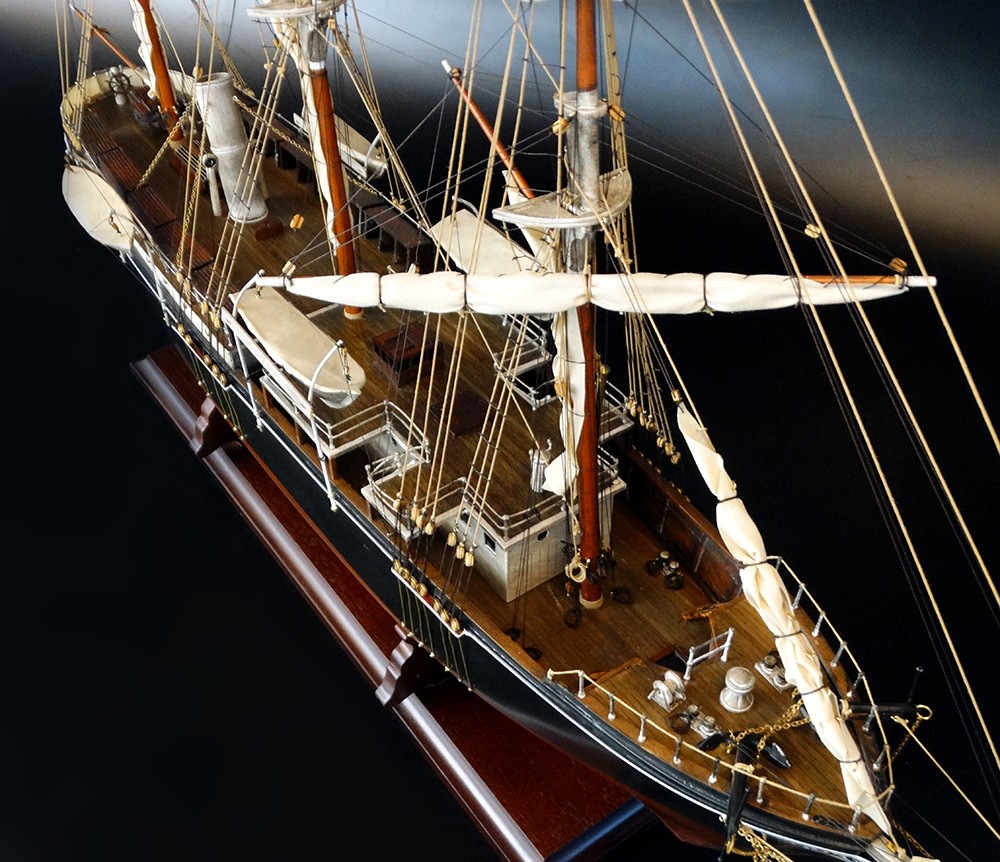 Historic Ships - - Endurance 1914 - Abordage