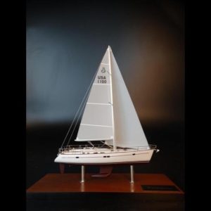 Custom Desk Models - Beneteau - Beneteau Oceanis 473 desk model - Abordage