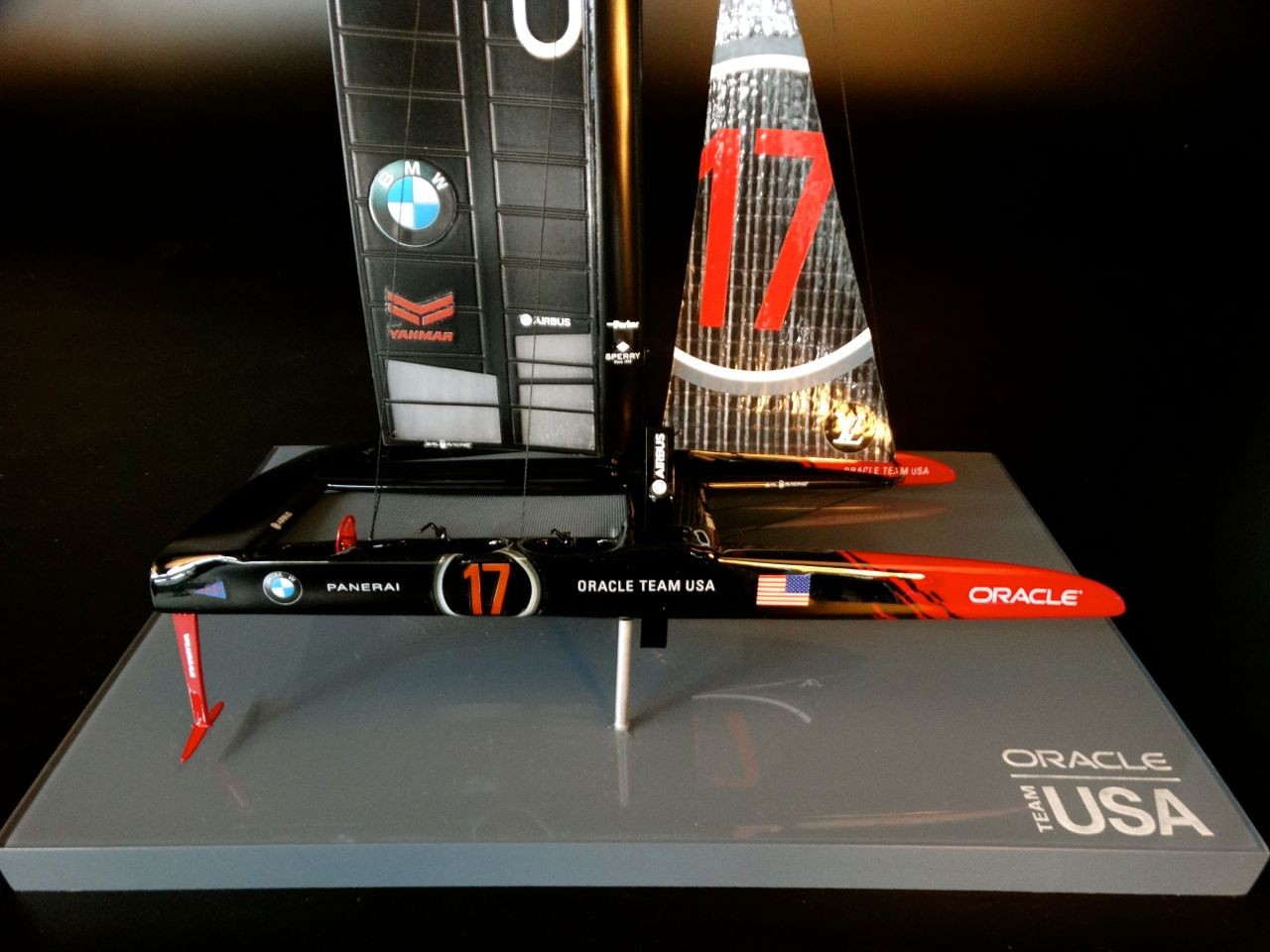 America's Cup Boats - - ORACLE TEAM USA 17 - Catamaran AC 50 - 2017 - Abordage