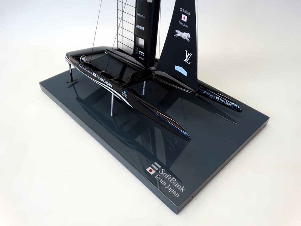 Fine Ship Models - - SoftBank Team Japan - Catamaran AC 50 - 2017 - desk model - Abordage
