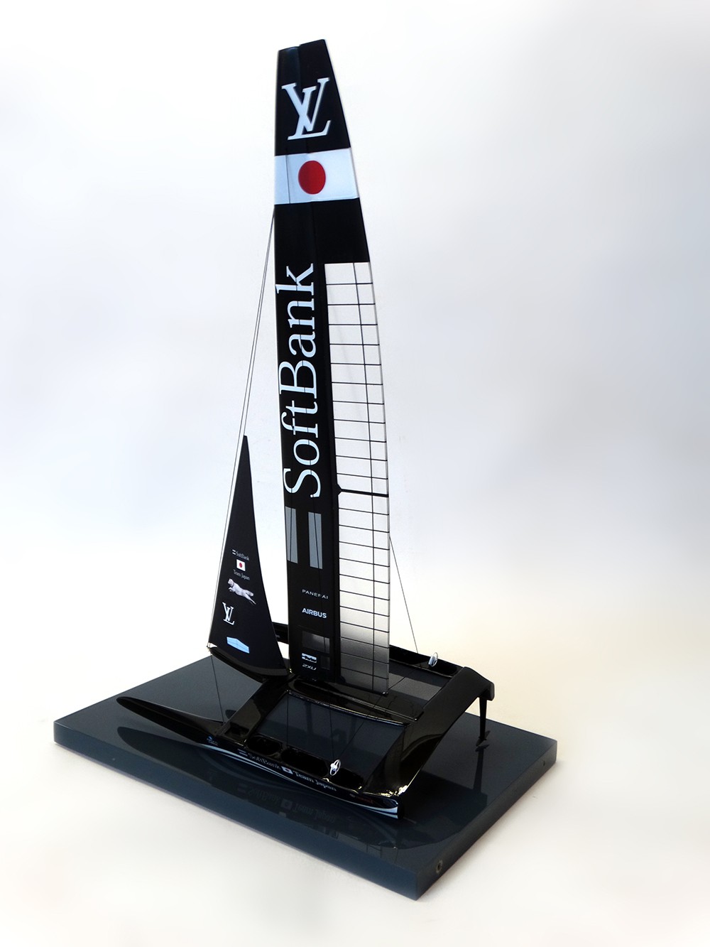 Fine Ship Models - - SoftBank Team Japan - Catamaran AC 50 - 2017 - desk model - Abordage
