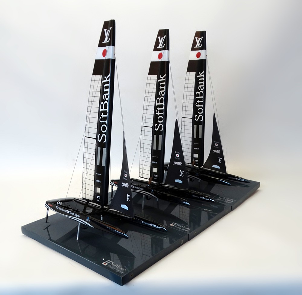 Fine Ship Models - - SoftBank Team Japan - Catamaran AC 50 - 2017 - desk model - Abordage