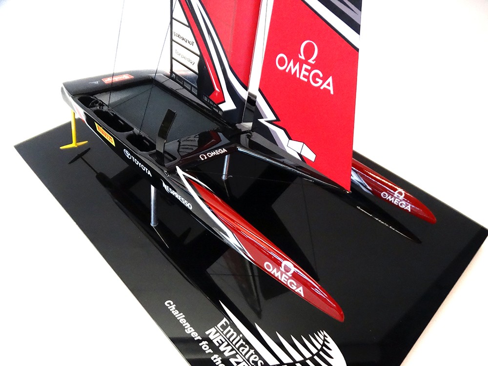 America's Cup Boats - - Emirates Team New Zealand - Catamaran AC 50 - 2017 - desk model - Abordage