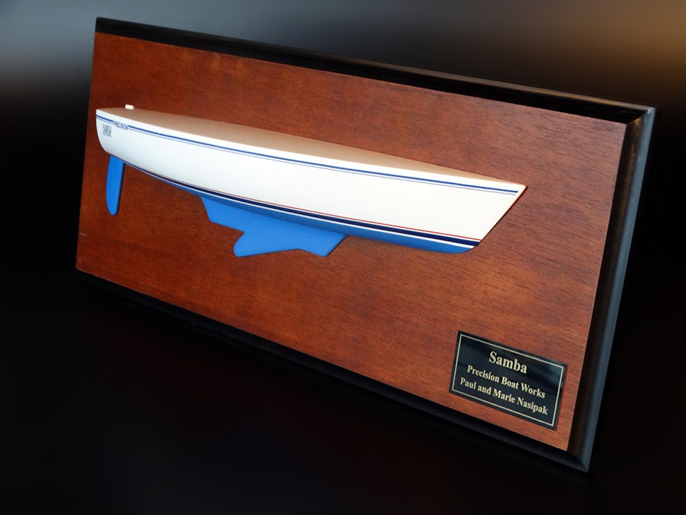 Custom Half Models - Precision - Precision 23 flushdeck half hull - Abordage