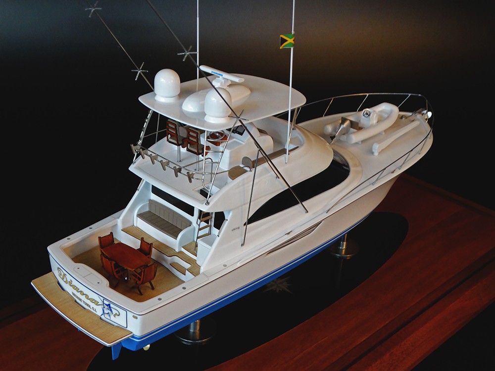 Custom Models - Viking Yachts - Viking 55 custom model - Abordage