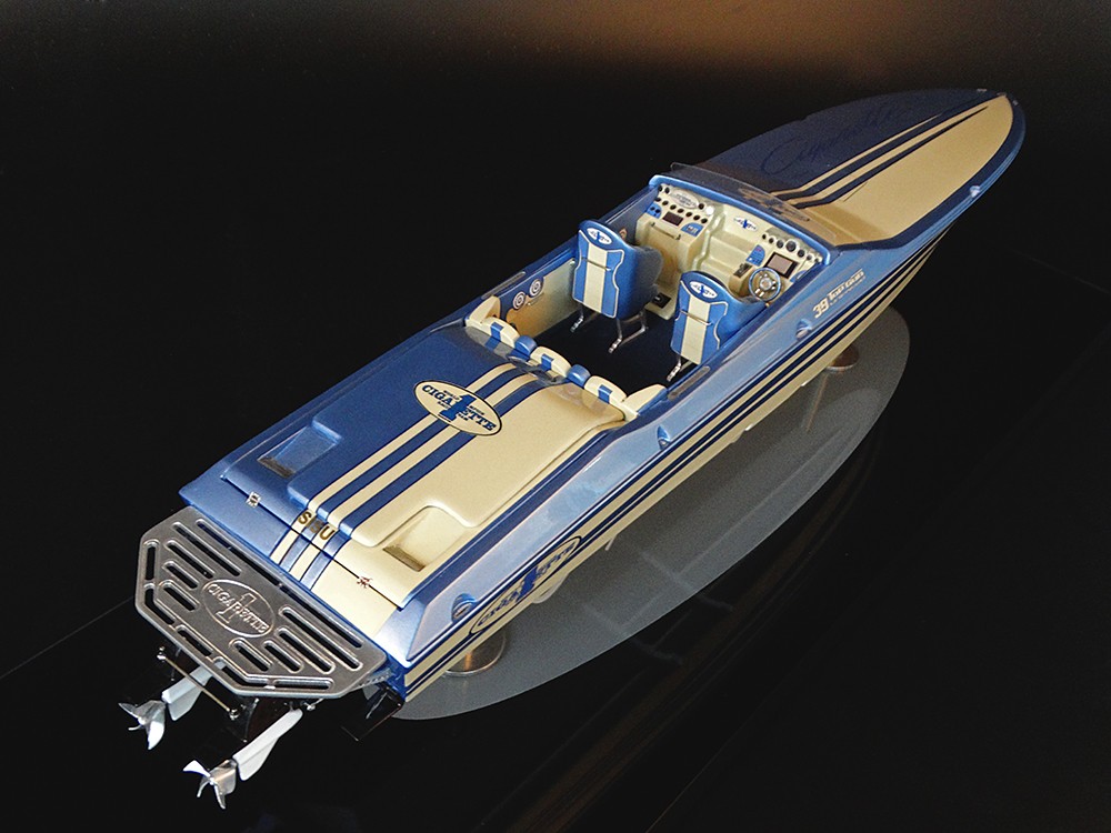 Custom Models - Cigarette - Cigarette 39 Top Gun Unlimited custom model - Abordage