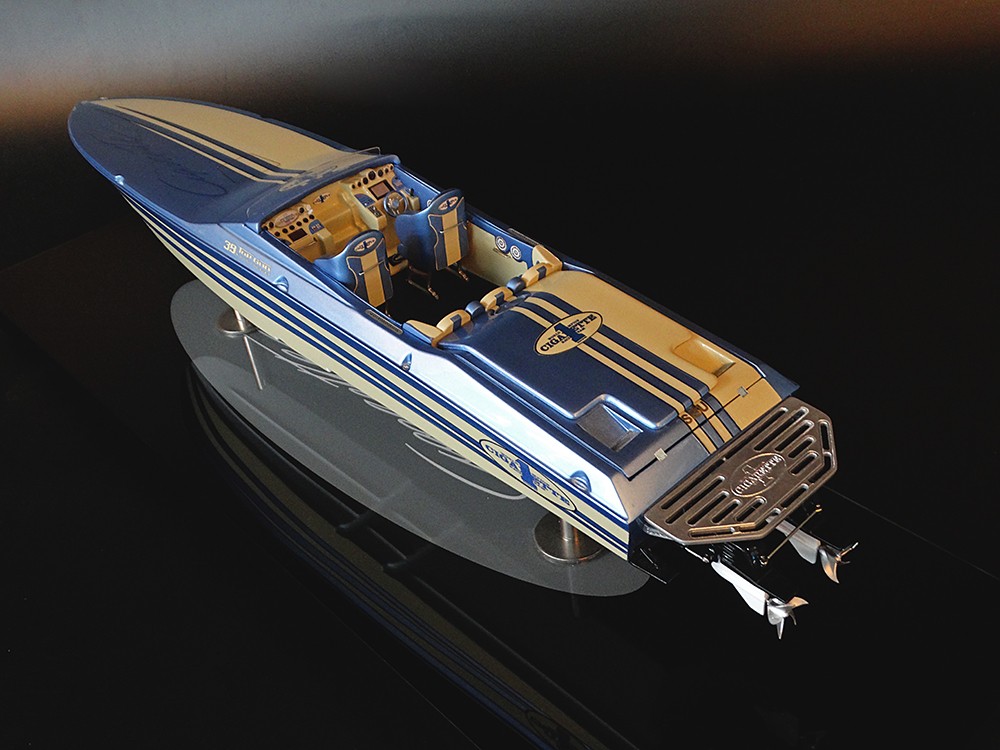 Custom Models - Cigarette - Cigarette 39 Top Gun Unlimited custom model - Abordage