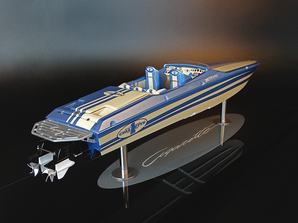 Custom Models - Cigarette - Cigarette 39 Top Gun Unlimited custom model - Abordage