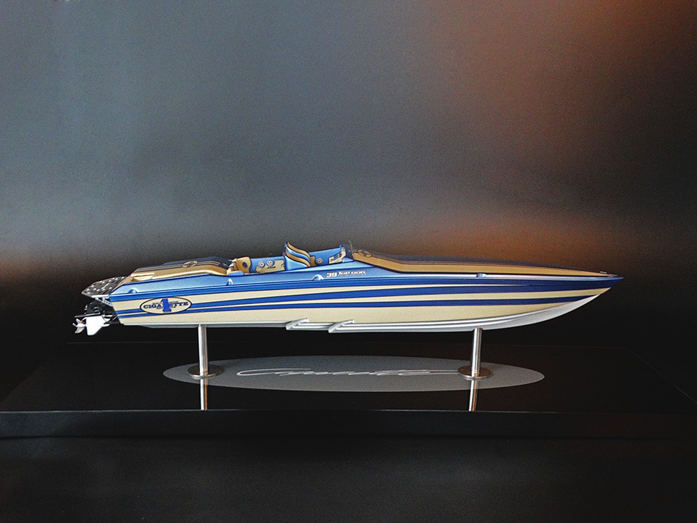 Custom Models - Cigarette - Cigarette 39 Top Gun Unlimited custom model - Abordage