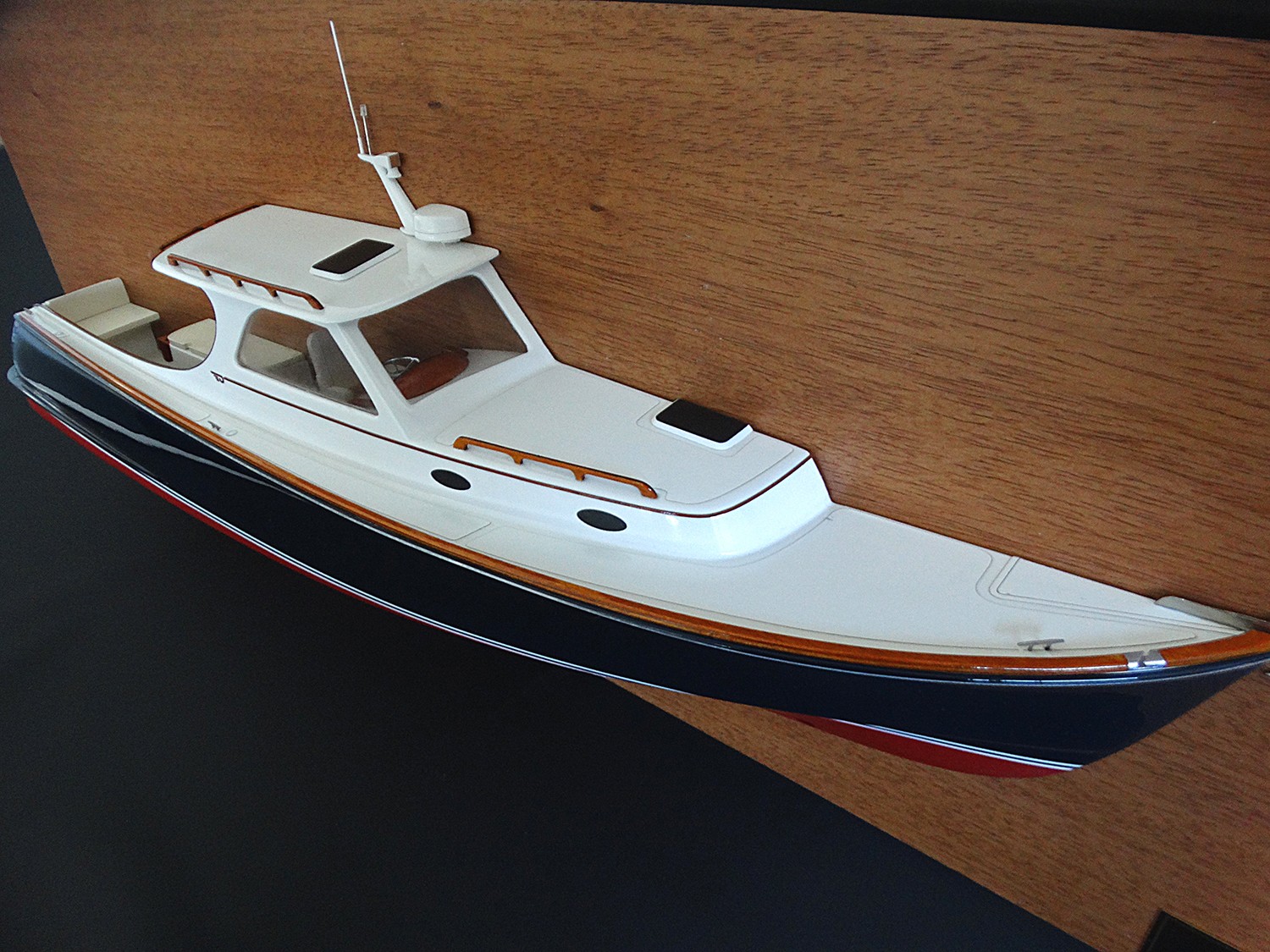 Custom Half Models - Hinckley - Hinckley Picnic 36 Classic half model - Abordage