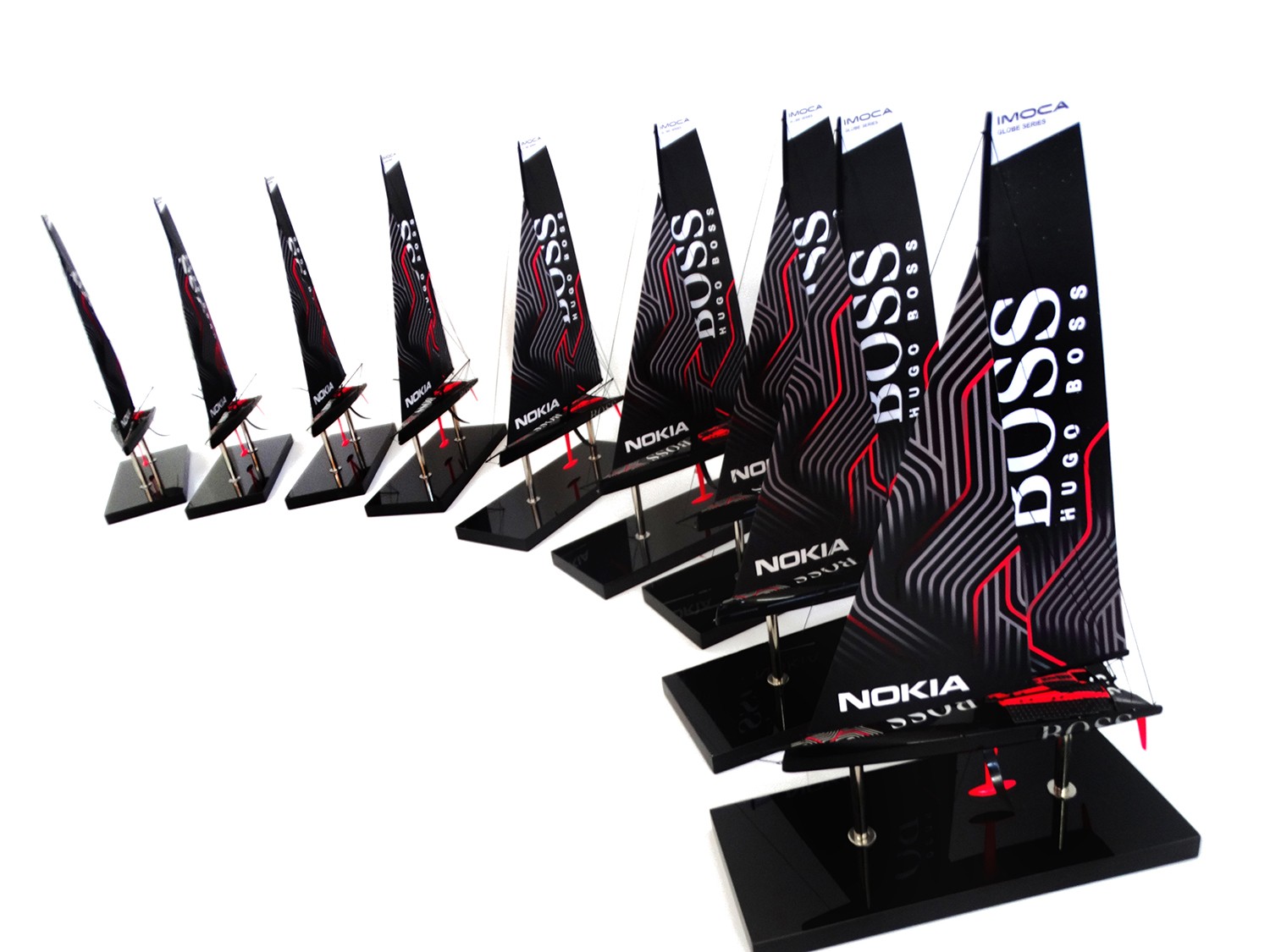 Custom Desk Models - - Alex Thomson racing's new 2020 HUGO BOSS yacht - Abordage