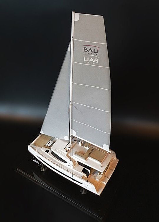 Custom Models - Catana - Bali 4.8 Catamaran custom model - Abordage