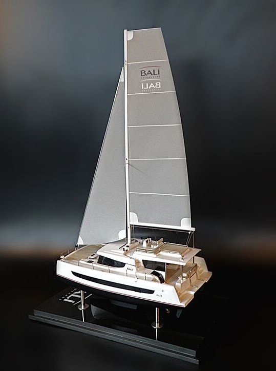 Custom Models - Catana - Bali 4.8 Catamaran custom model - Abordage