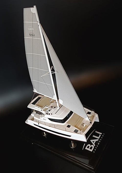 Custom Models - Catana - BALI 4.1 Voile or BALI CATSPACE catamaran custom model - Abordage