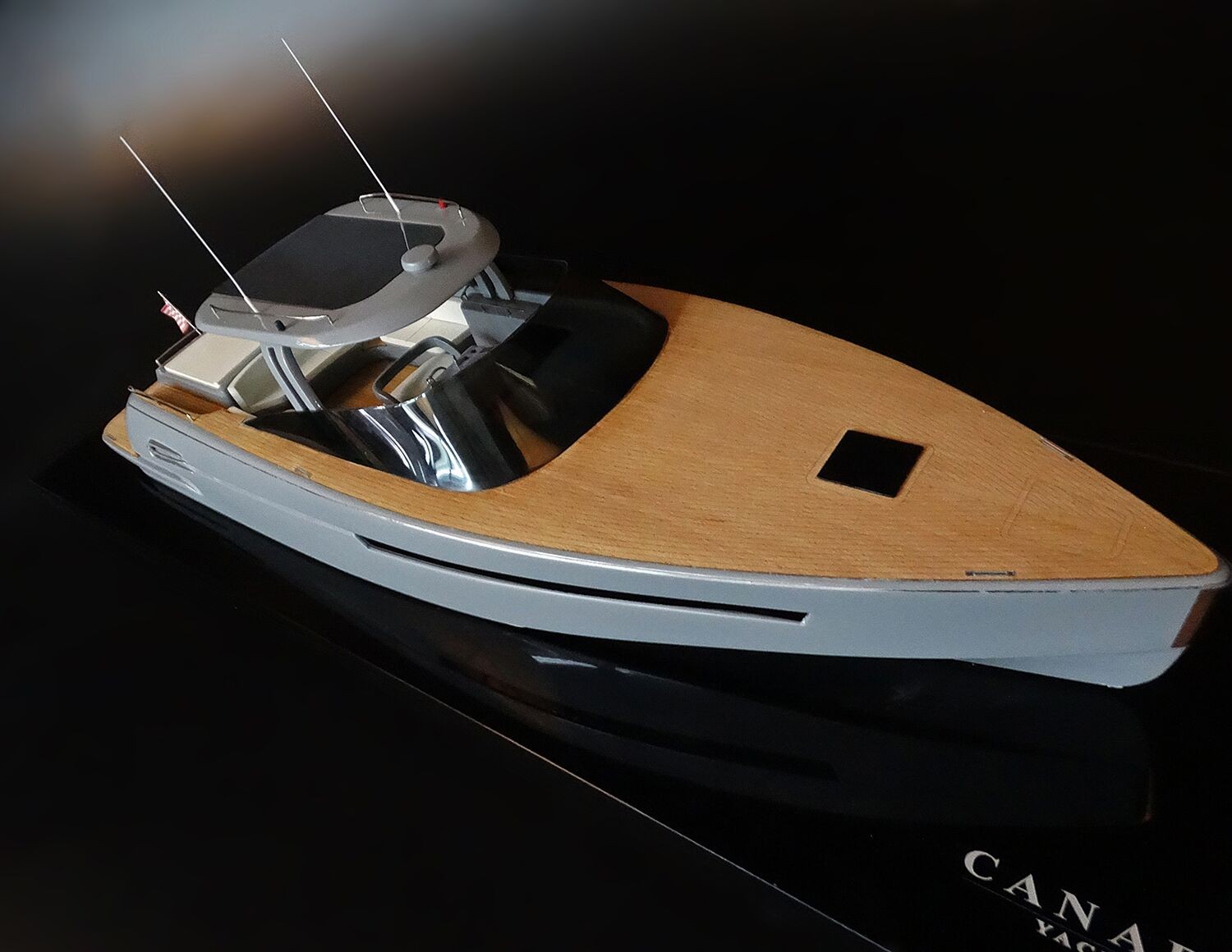 Custom Models - CANARD Yachts - Canard Yachts, E-Motion 45 Open custom model - Abordage
