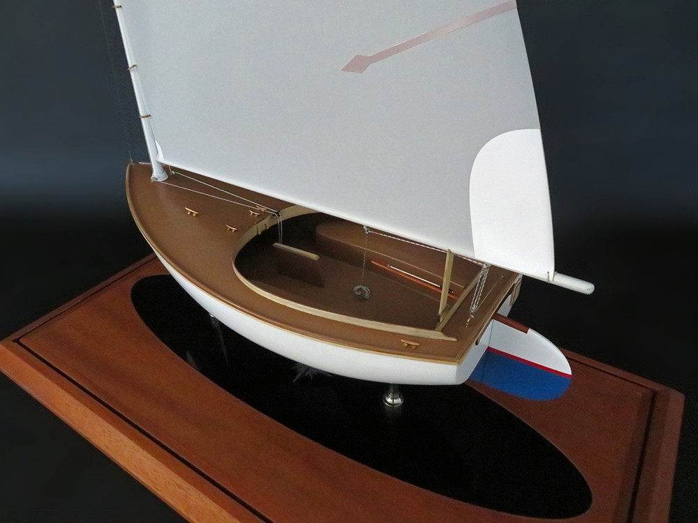 Custom Models - Marshall Catboats - Marshall Sandpiper 15 custom model - Abordage