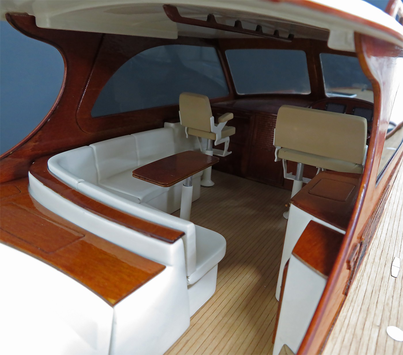 Custom Models - Hinckley - Hinckley Picnic 40 custom model - Abordage