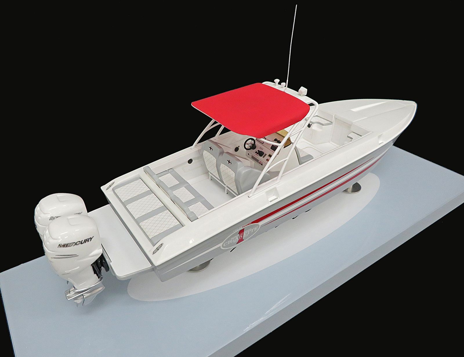 Custom Models - Cigarette - Cigarette 31 Decathlon custom model - Abordage