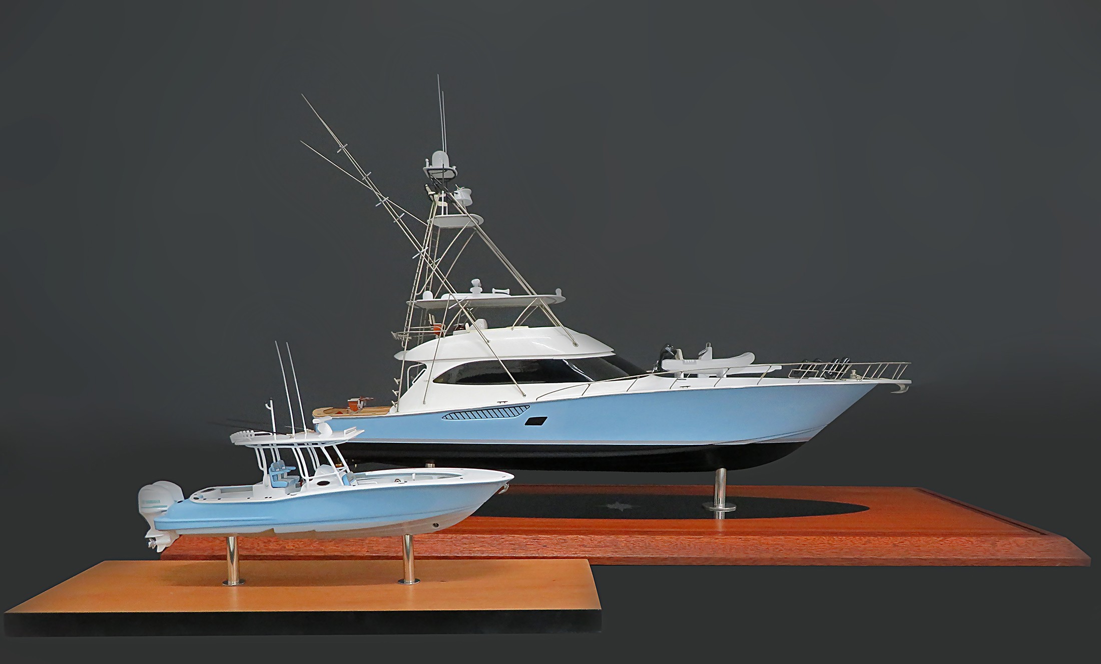 Custom Models - Viking Yachts - Viking 82 large custom model - Abordage