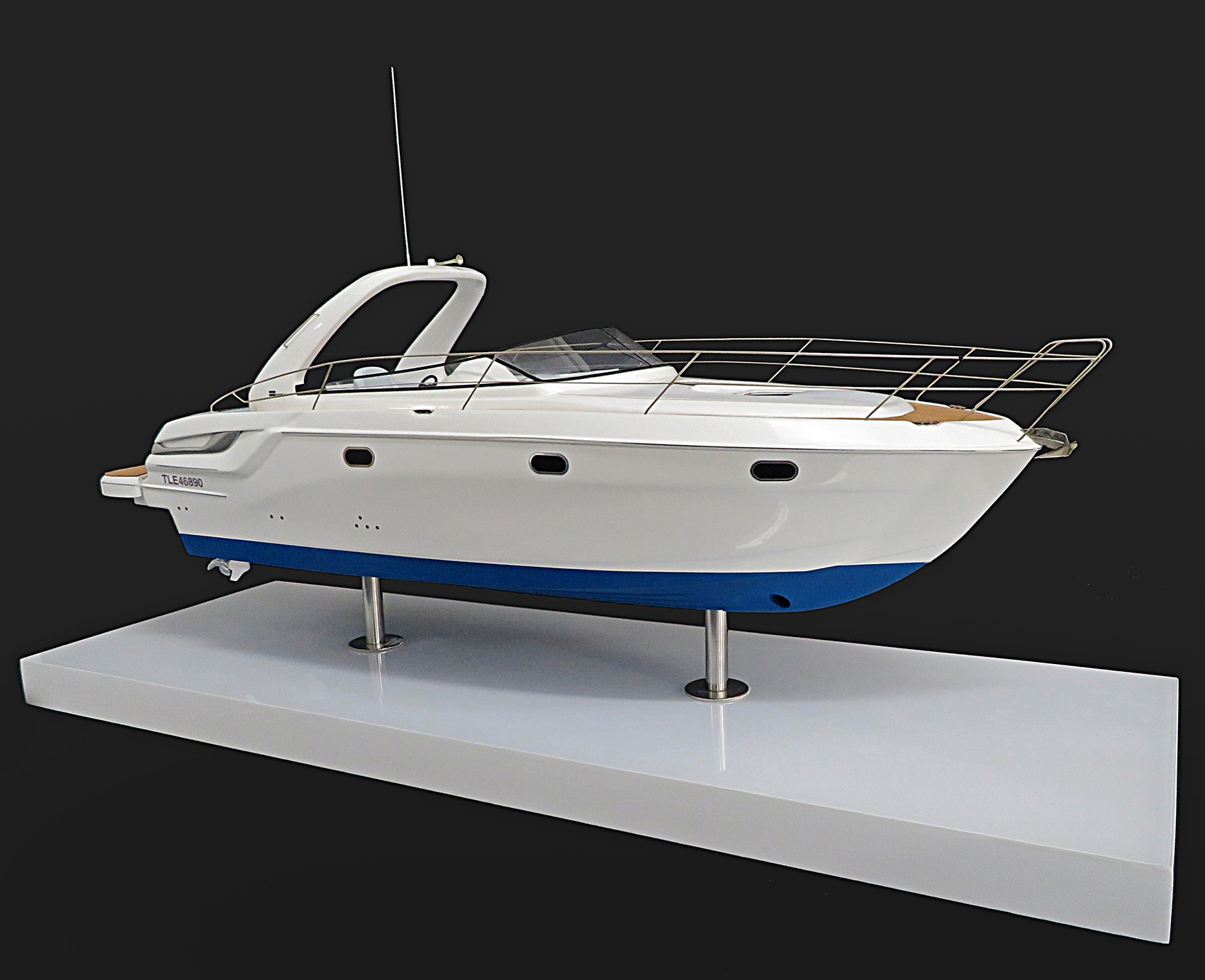 Custom Models - Bavaria Yachts - BAVARIA SPORT 34 custom model - Abordage