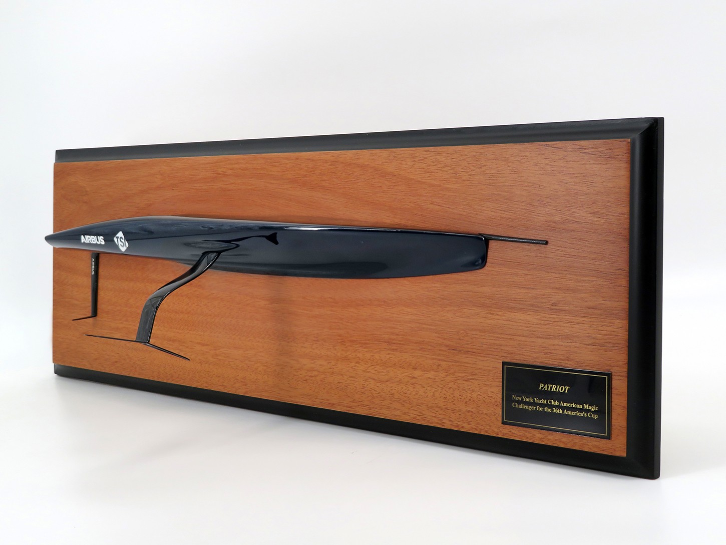 Custom Half Models - - AC 75 PATRIOT half hull MM-100 - Abordage