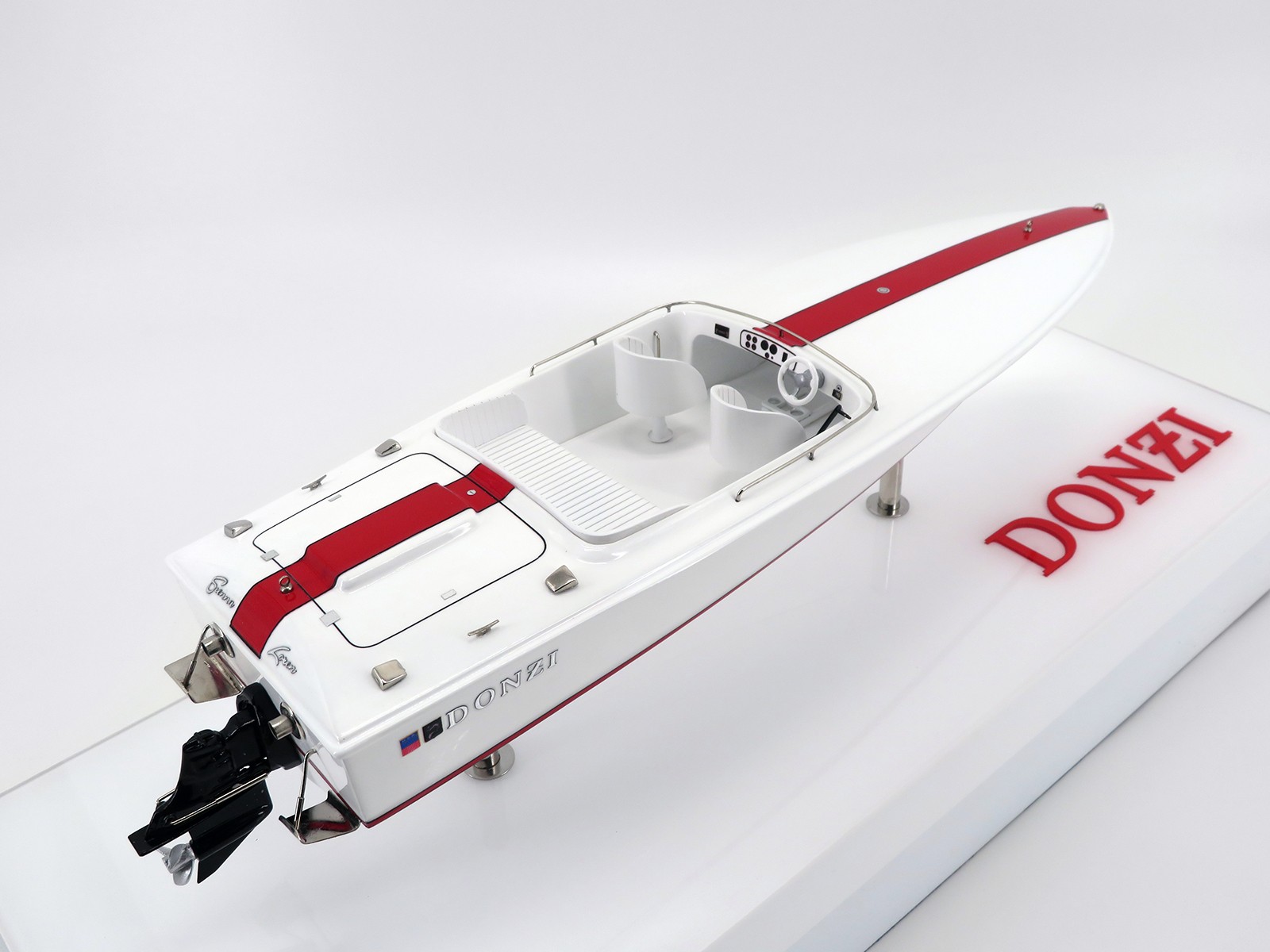 Custom Models - Donzi Marine - Donzi 18 custom boat model - Abordage
