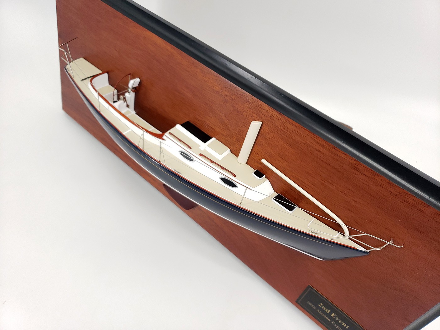 Custom Half Models - Alerion Express - Alerion 33 custom half model with deck details - Abordage