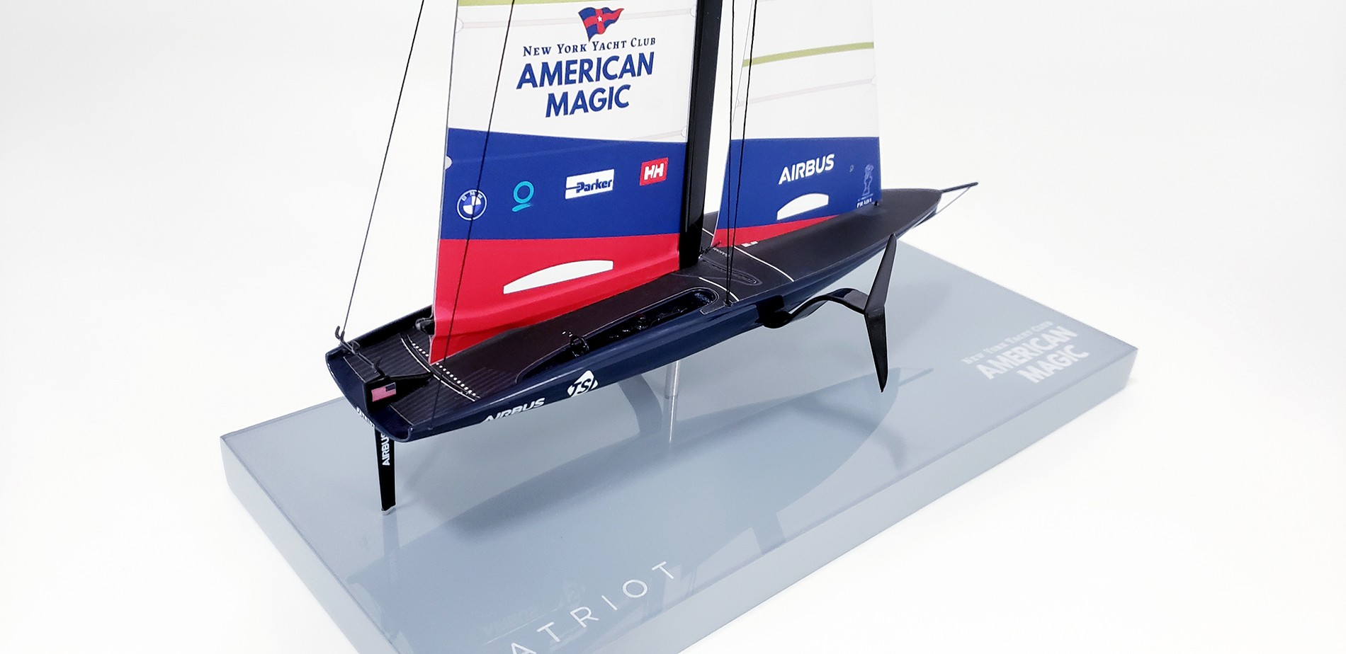America's Cup Boats - - AC 75 PATRIOT desk model 2021 MN-A100 - Abordage