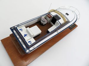 Custom Models - - Campbell 24 custom desk model - Abordage