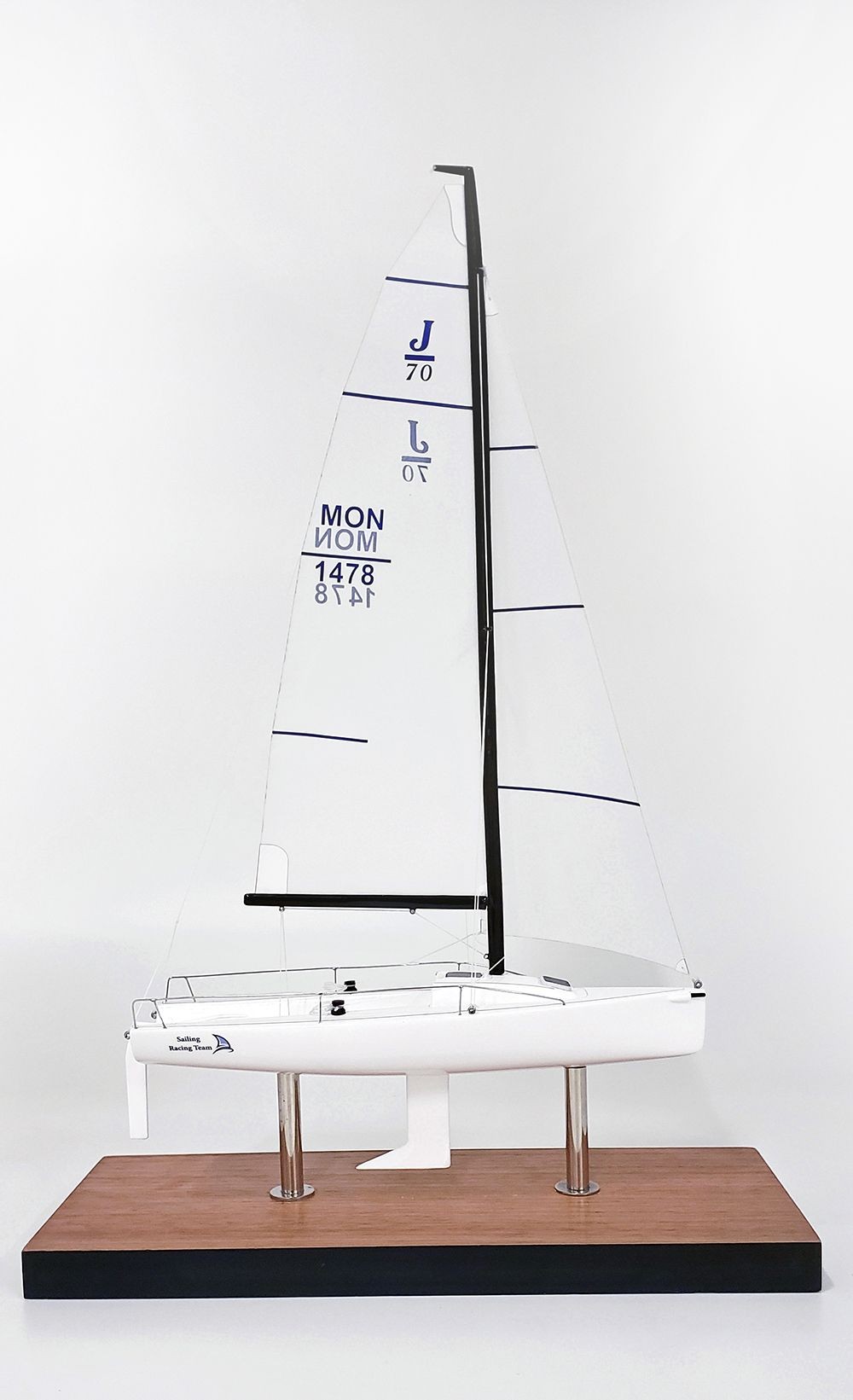 Custom Desk Models - JBoats - J70 jBoats desk model - Abordage