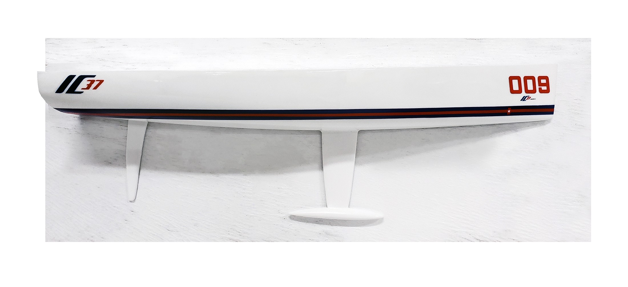 Dazzling Melges IC37 Custom Half Model by Abordage