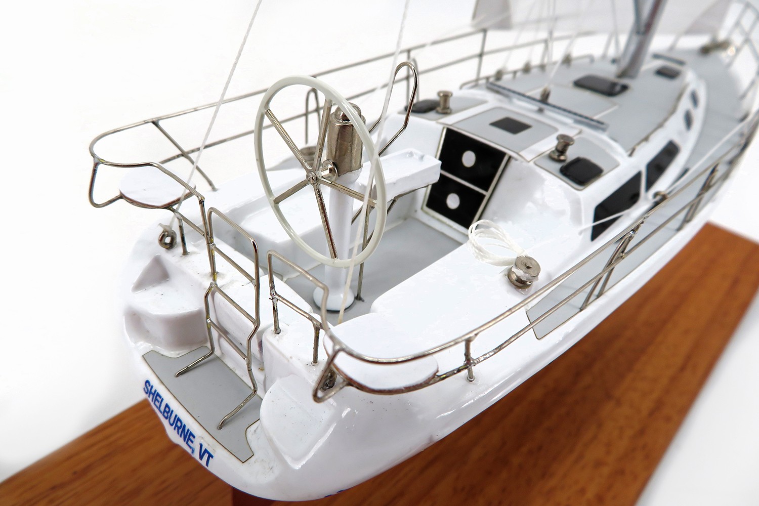 Custom Desk Models - Catalina - Catalina 36 MKII custom desk model - Abordage