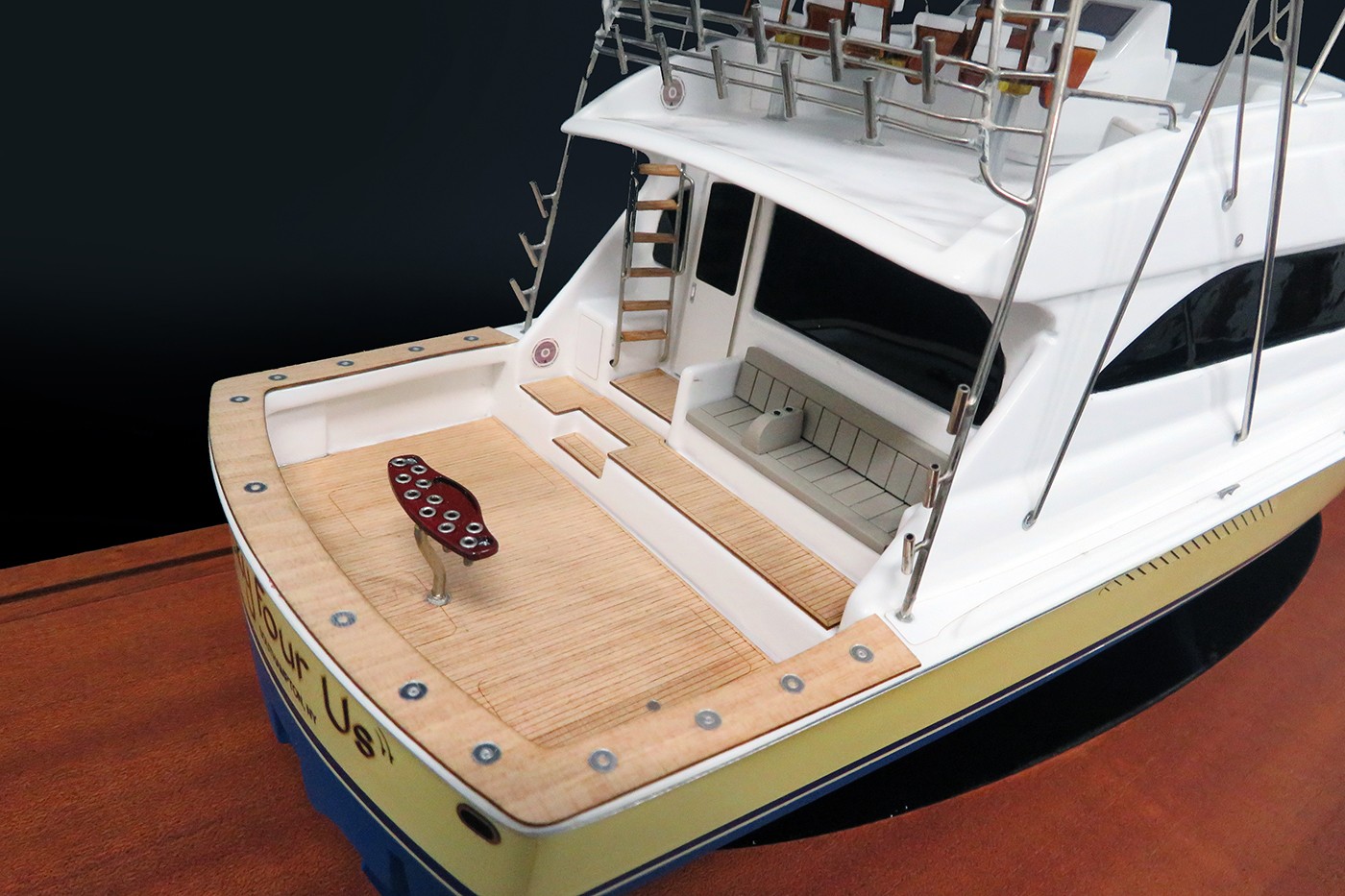 Custom Models - Viking Yachts - Viking 60 custom model - Abordage