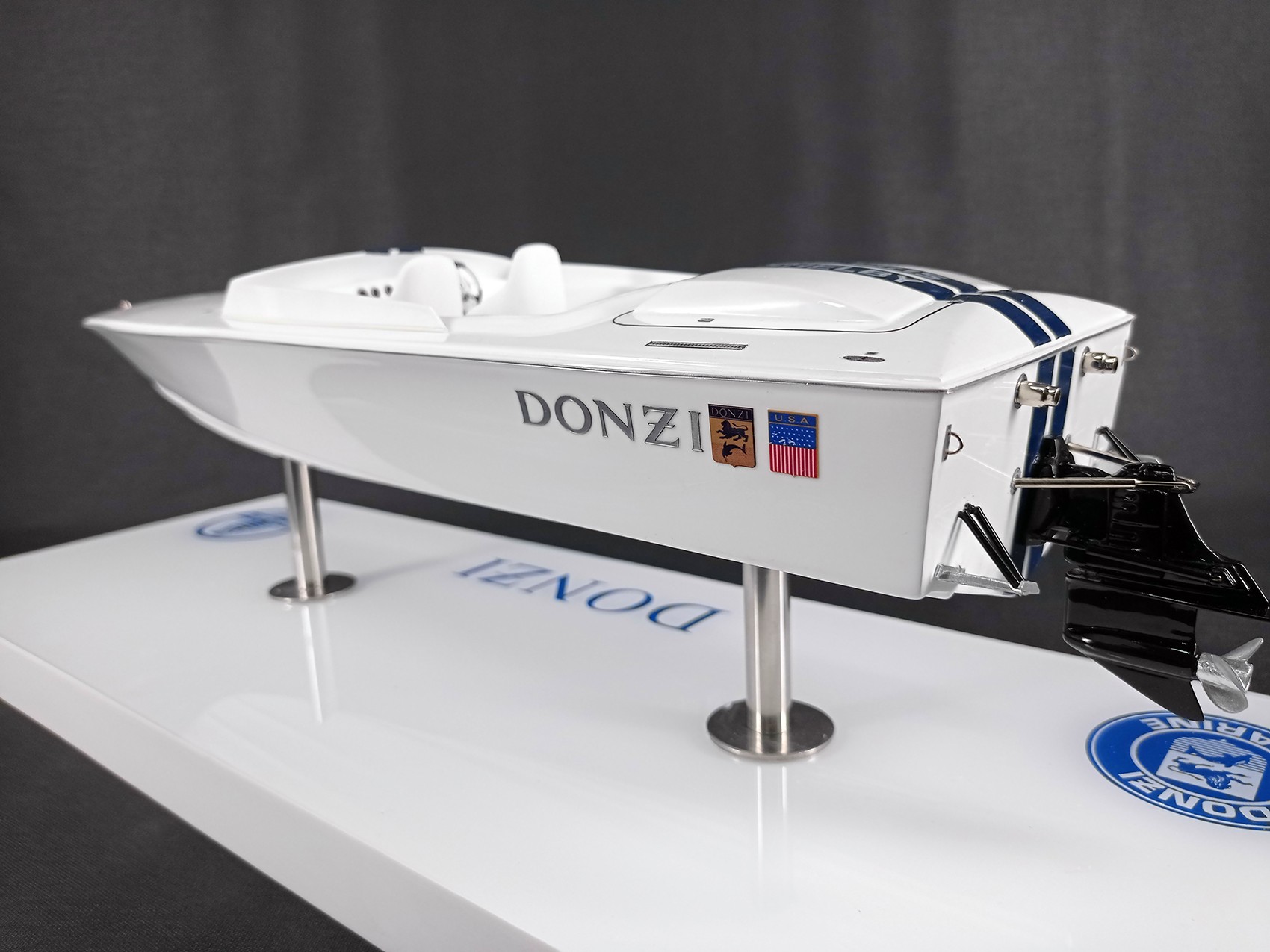 Custom Models - Donzi Marine - Donzi Shelby 22 custom model - Abordage