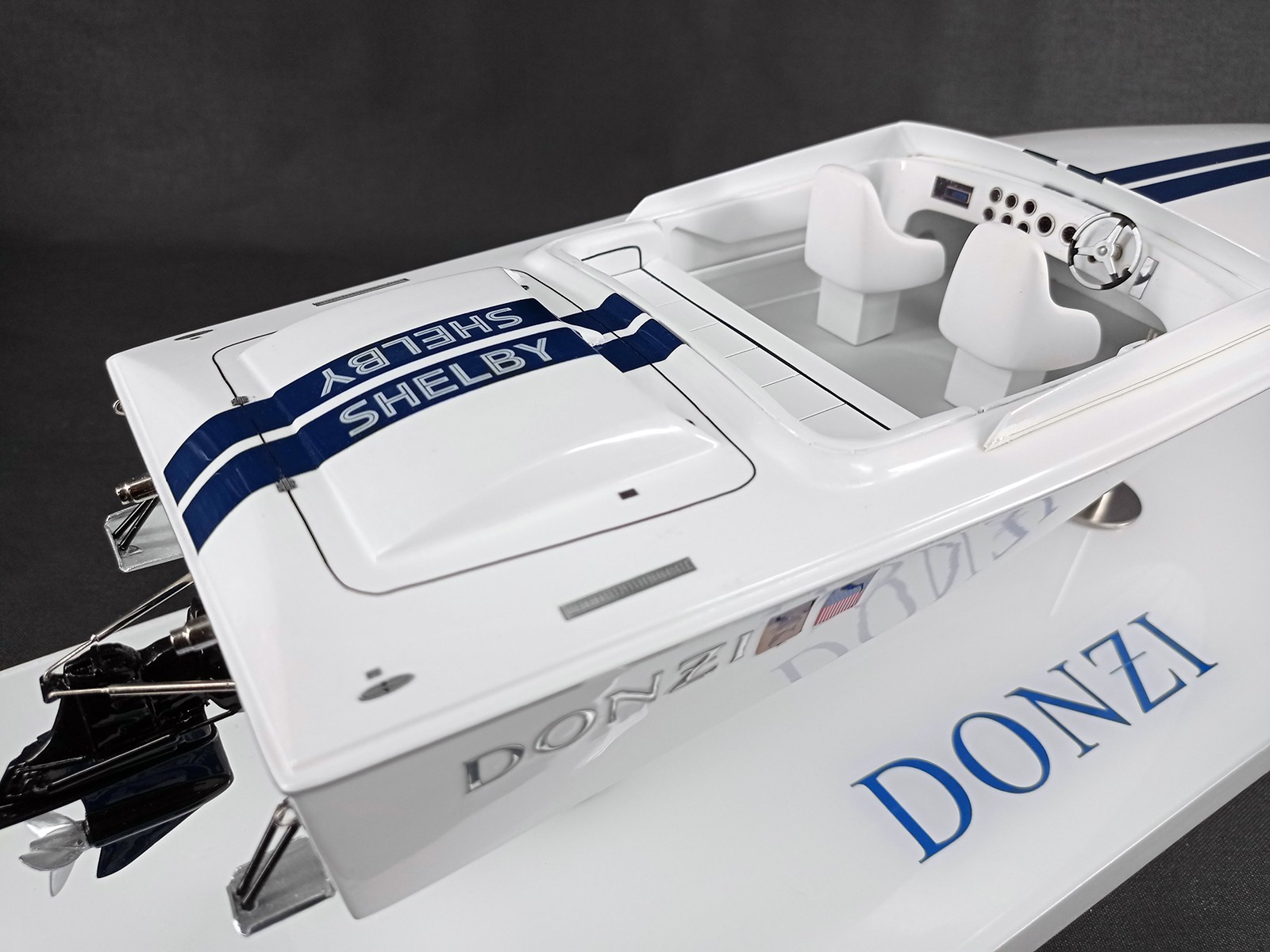 Custom Models - Donzi Marine - Donzi Shelby 22 custom model - Abordage