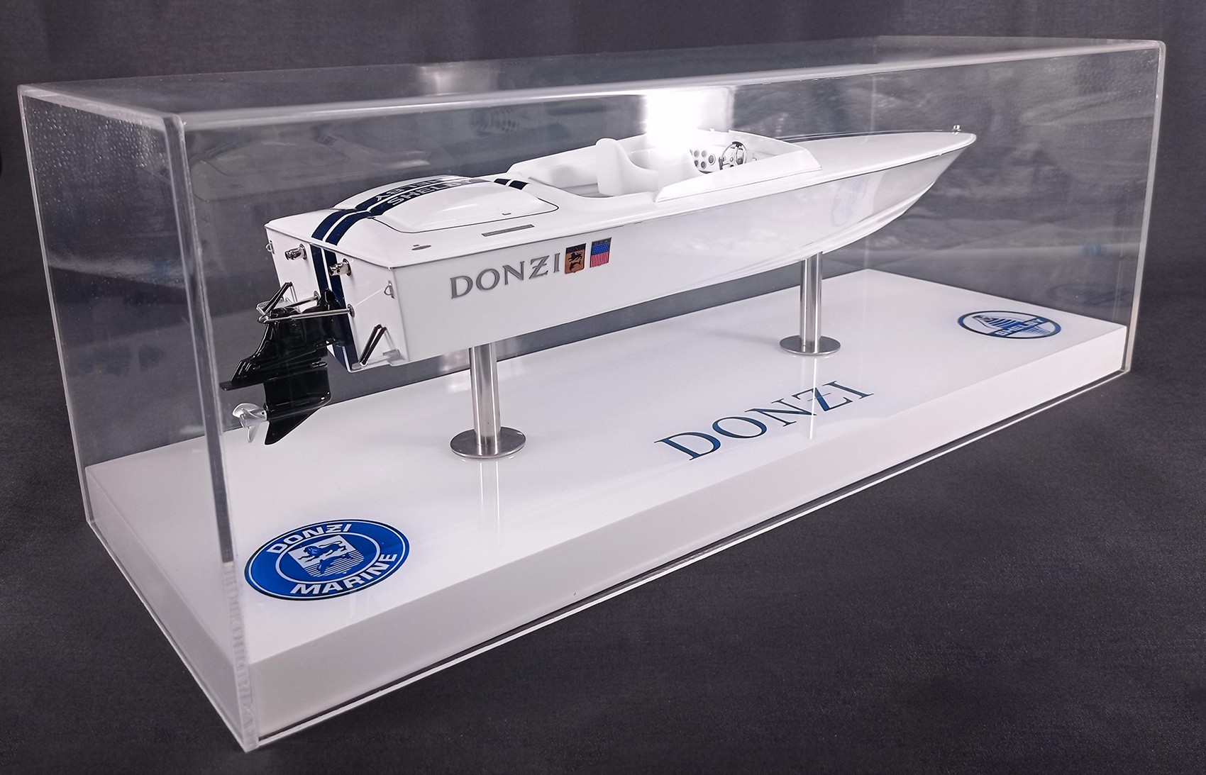 Custom Models - Donzi Marine - Donzi Shelby 22 custom model - Abordage