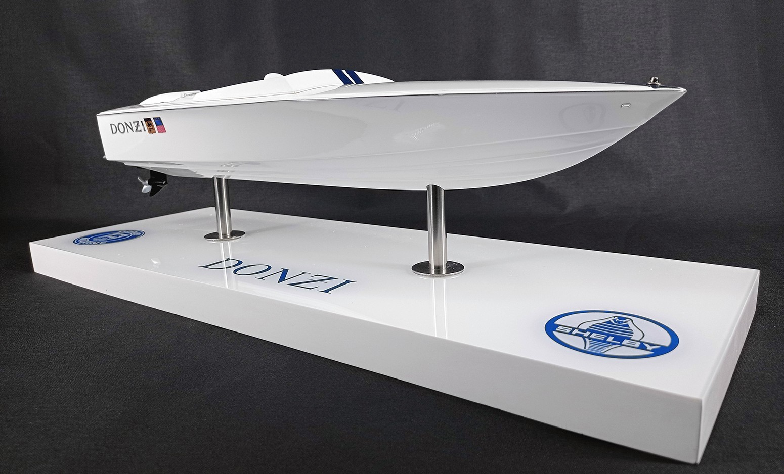 Custom Models - Donzi Marine - Donzi Shelby 22 custom model - Abordage