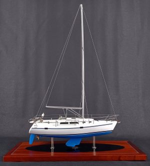 Custom Desk Models - Catalina - Catalina 320 desk model - Abordage
