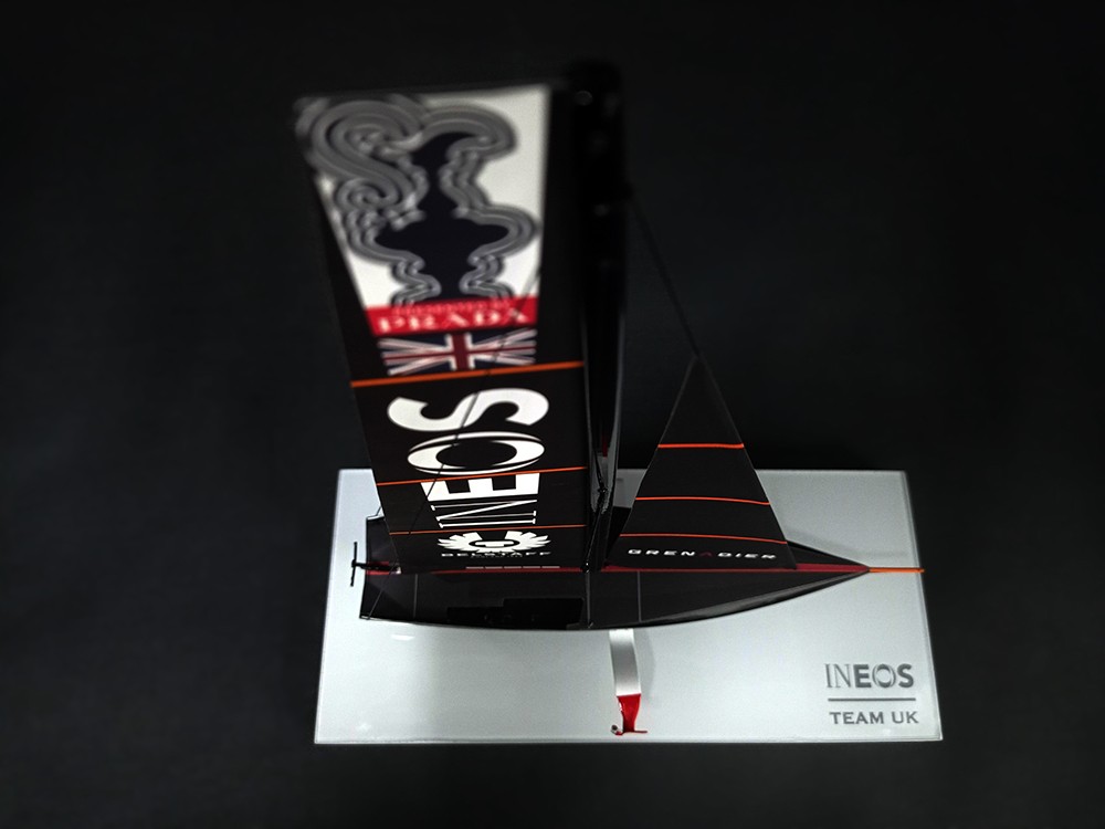 America's Cup Boats - - AC 75 INEOS TEAM UK desk model 2021 MN-A102 - Abordage