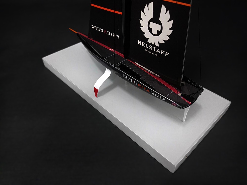 America's Cup Boats - - AC 75 INEOS TEAM UK desk model 2021 MN-A102 - Abordage