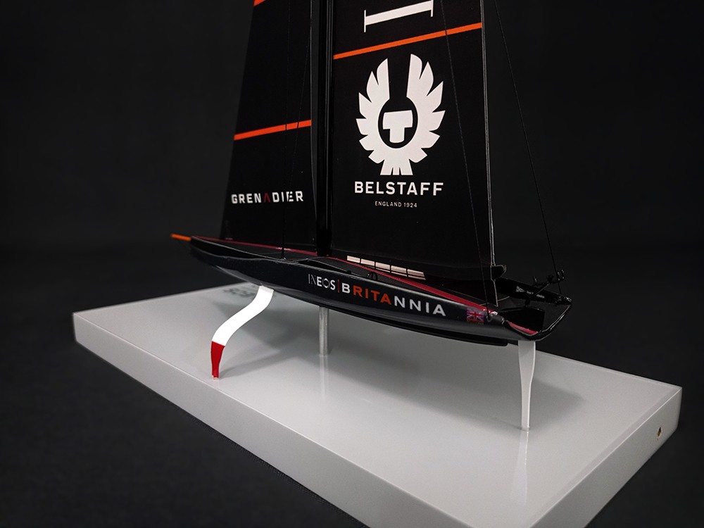 America's Cup Boats - - AC 75 INEOS TEAM UK desk model 2021 MN-A102 - Abordage