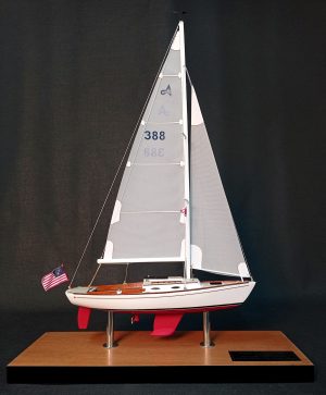 Custom Desk Models - Alerion Express - Alerion Express 28 custom desk model small replica - Abordage