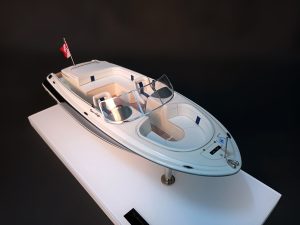 Custom Desk Models - Chris Craft - Chris Craft Launch 22 custom model replica - Abordage
