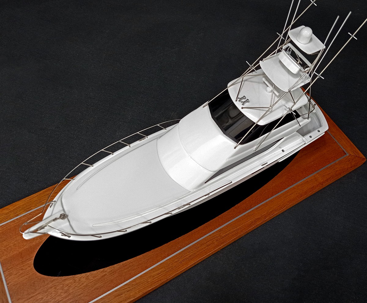 Custom Desk Models - Hatteras - Hatteras 65 desk model - Abordage