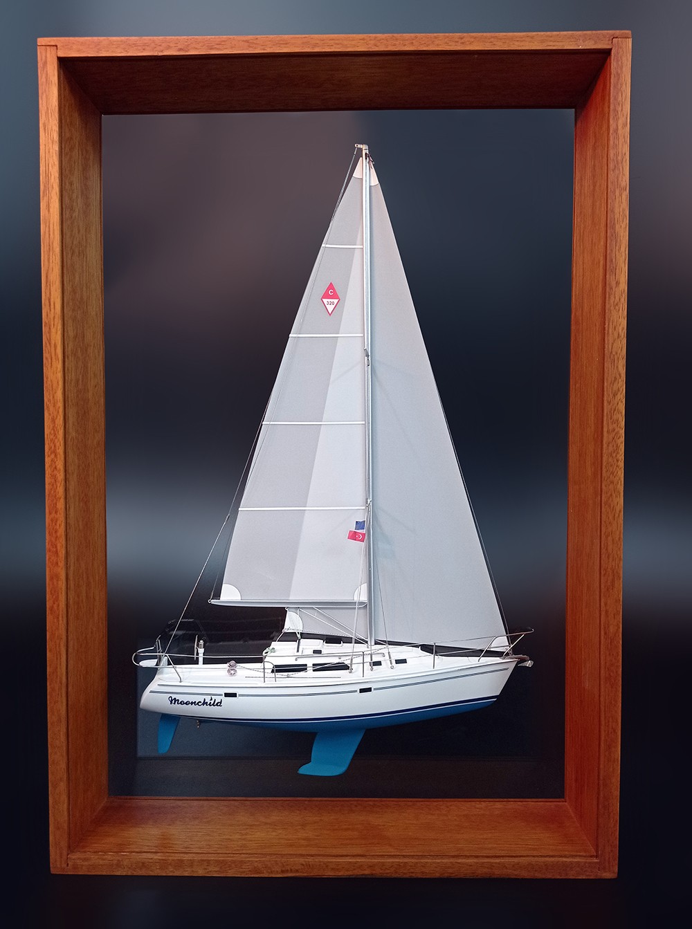 Custom Half Models - Catalina - Catalina 320 -Moonchild- scale 1-32 or 12 inches LOA. - HM - Abordage