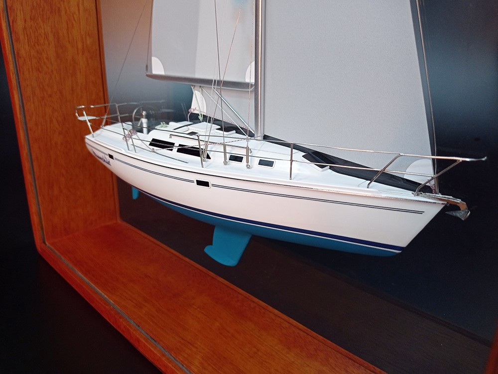 Custom Half Models - Catalina - Catalina 320 -Moonchild- scale 1-32 or 12 inches LOA. - HM - Abordage